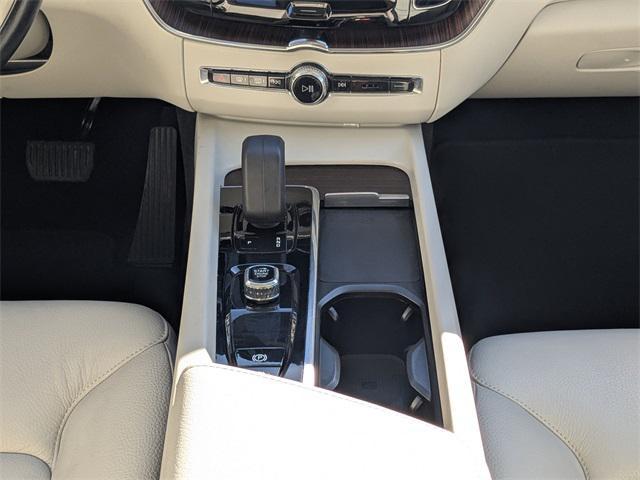 used 2022 Volvo XC60 car, priced at $25,107