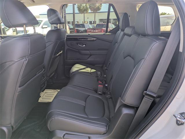 new 2025 Honda Pilot car, priced at $44,330