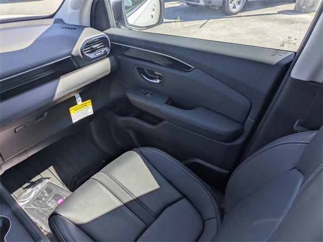 new 2025 Honda Pilot car, priced at $44,330