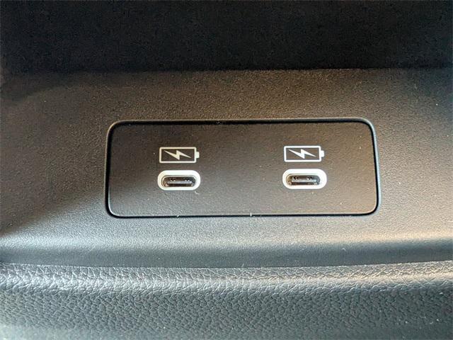 new 2026 Honda CR-V Hybrid car, priced at $38,263