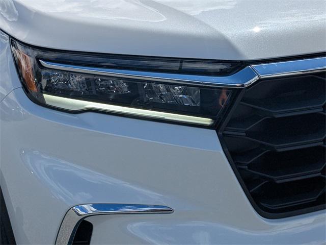 new 2025 Honda Pilot car, priced at $46,300