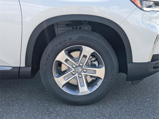 new 2025 Honda Pilot car, priced at $46,300