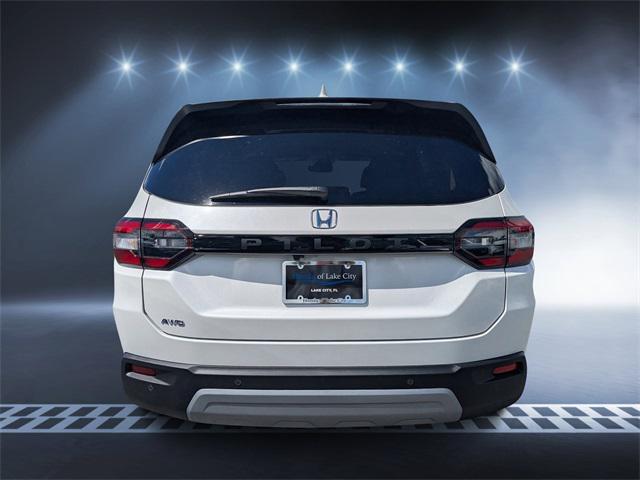 new 2025 Honda Pilot car, priced at $46,300
