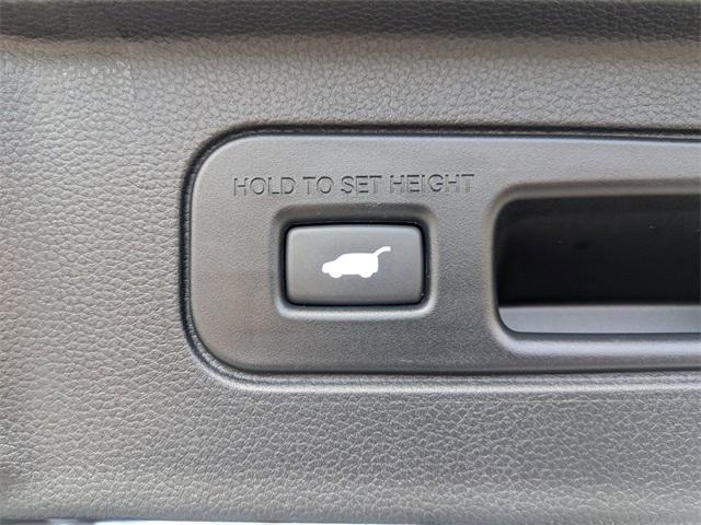 used 2023 Honda Pilot car, priced at $37,420