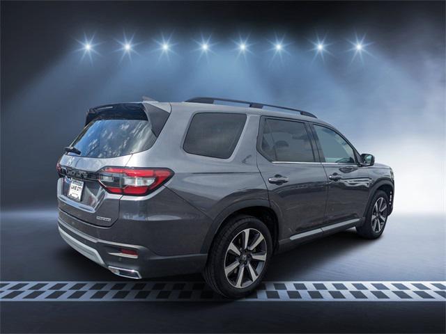used 2023 Honda Pilot car, priced at $37,173