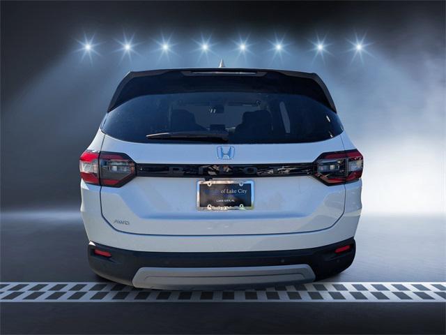 new 2025 Honda Pilot car, priced at $42,320