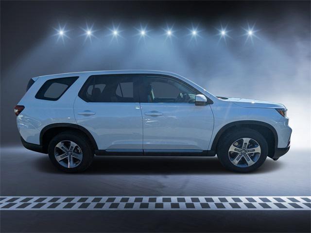 new 2025 Honda Pilot car, priced at $42,320