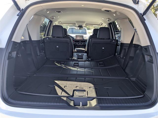 new 2025 Honda Pilot car, priced at $42,320