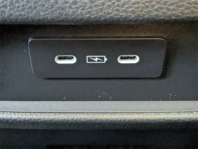 new 2025 Honda Pilot car, priced at $42,320