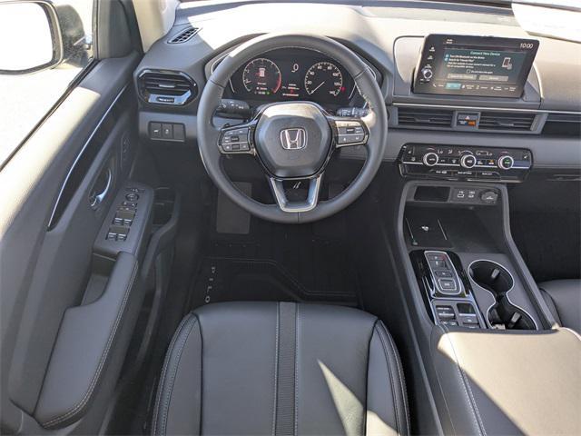 new 2025 Honda Pilot car, priced at $42,320