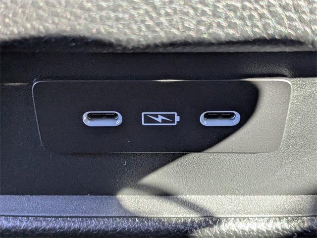 new 2025 Honda Pilot car, priced at $45,475