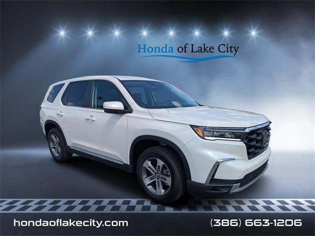 new 2025 Honda Pilot car, priced at $42,500