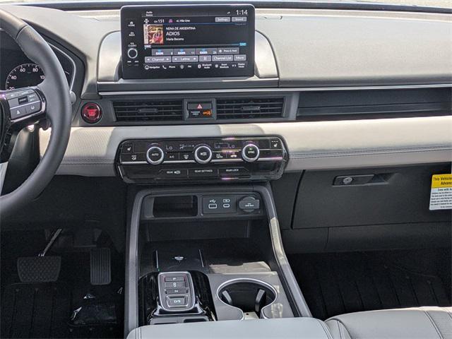 new 2025 Honda Pilot car, priced at $47,700
