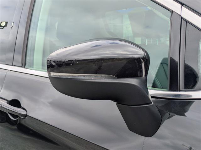 used 2023 Chrysler Pacifica car, priced at $23,282