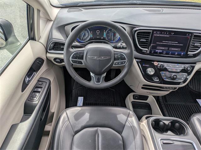 used 2023 Chrysler Pacifica car, priced at $23,282