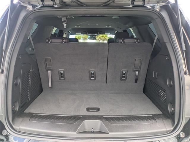 used 2023 GMC Yukon car, priced at $45,332