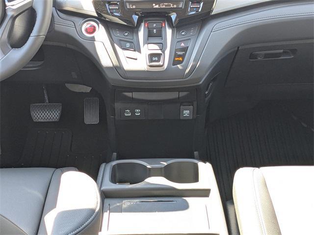 new 2026 Honda Odyssey car, priced at $44,635