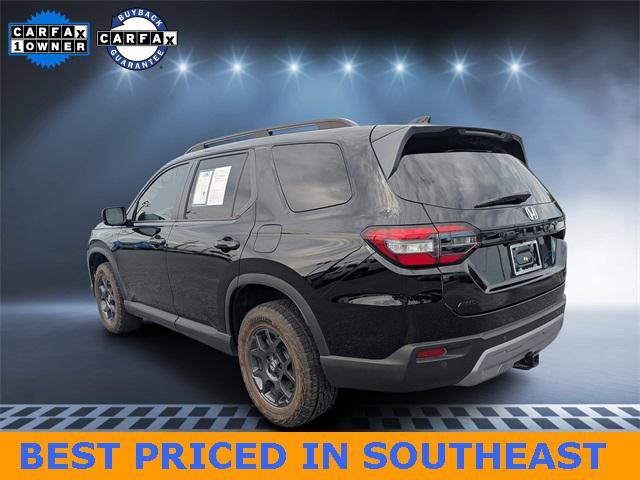 used 2025 Honda Pilot car, priced at $41,239