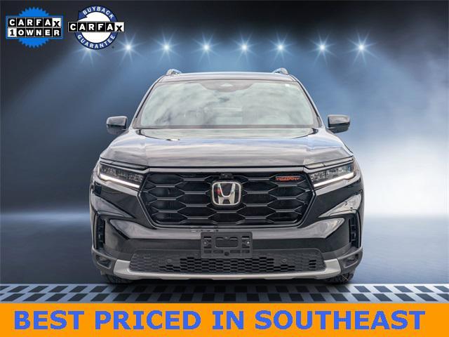 used 2025 Honda Pilot car, priced at $41,239