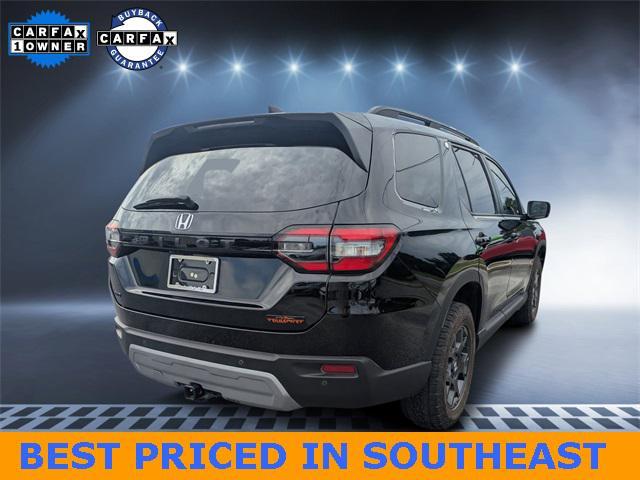 used 2025 Honda Pilot car, priced at $41,239