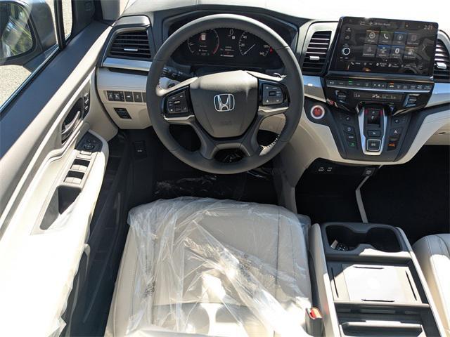 new 2026 Honda Odyssey car, priced at $44,040
