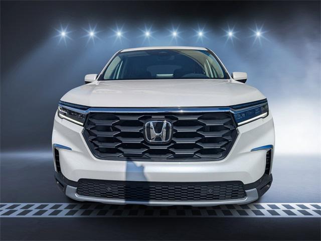 new 2025 Honda Pilot car, priced at $41,360