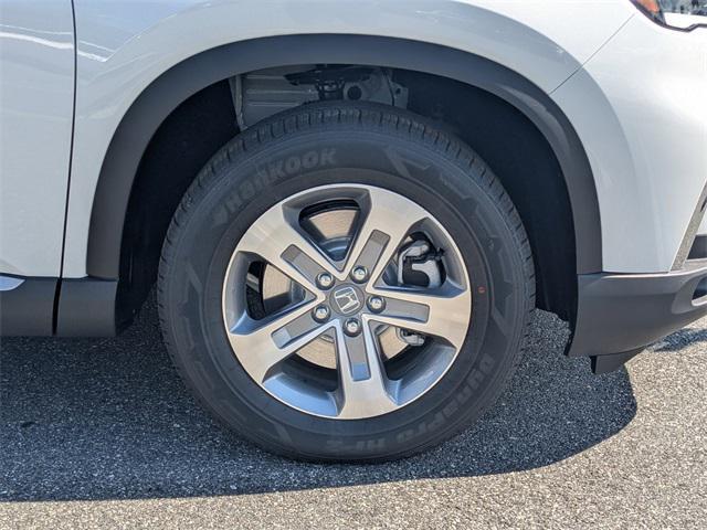 new 2025 Honda Pilot car, priced at $41,360