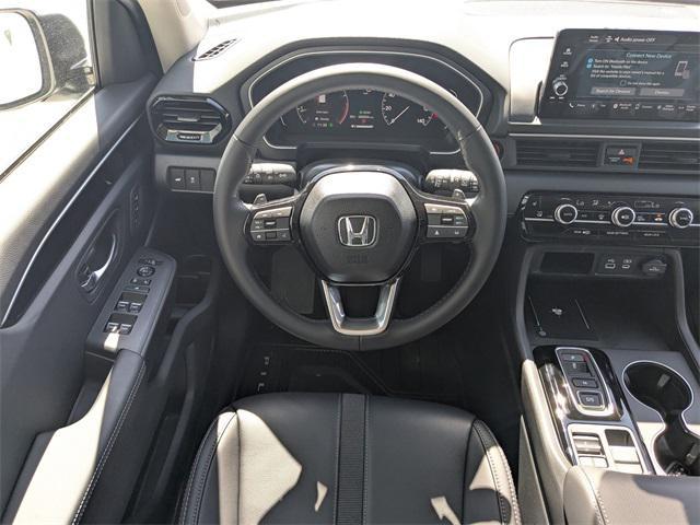 new 2025 Honda Pilot car, priced at $41,360