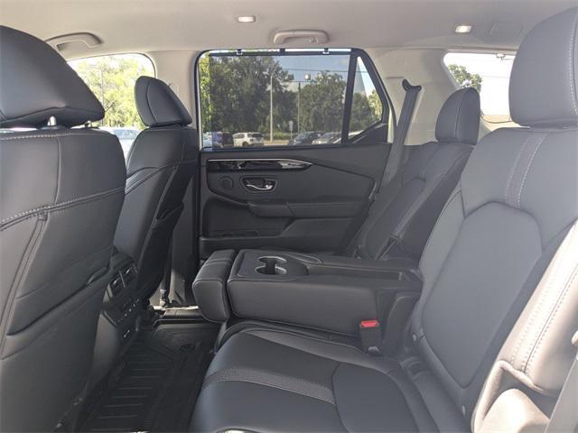 new 2025 Honda Pilot car, priced at $41,360