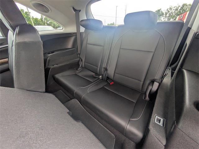 used 2020 Acura MDX car, priced at $27,184