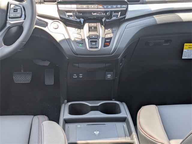 new 2026 Honda Odyssey car, priced at $43,395