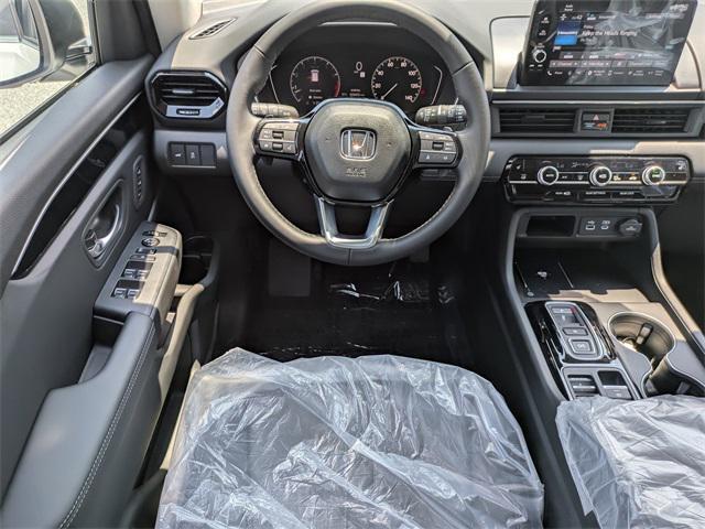 new 2025 Honda Pilot car, priced at $43,230