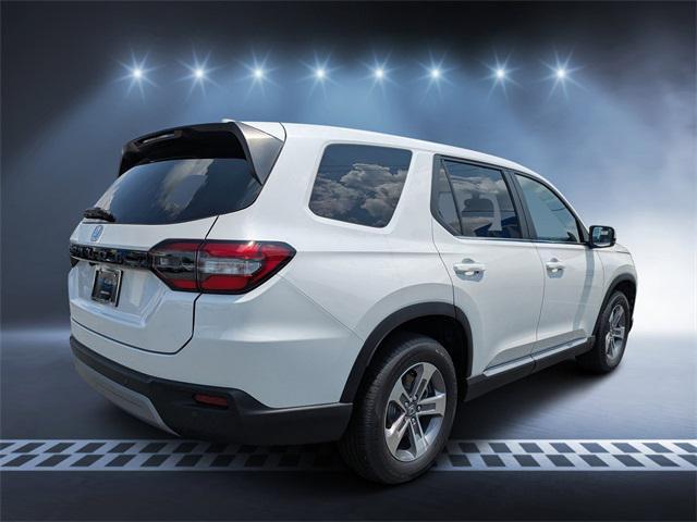 new 2025 Honda Pilot car, priced at $43,230