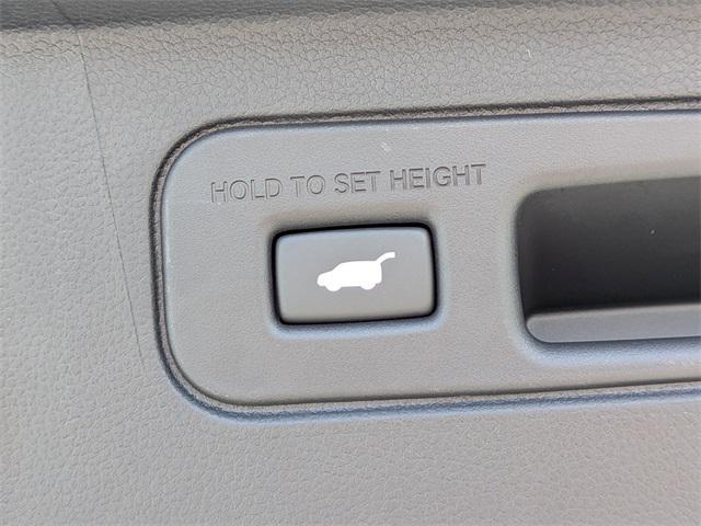 new 2025 Honda Pilot car, priced at $43,230