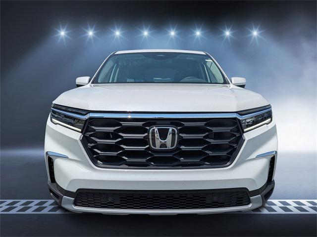 new 2025 Honda Pilot car, priced at $42,320