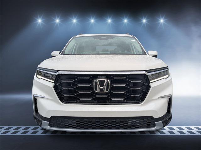 new 2025 Honda Pilot car, priced at $50,100