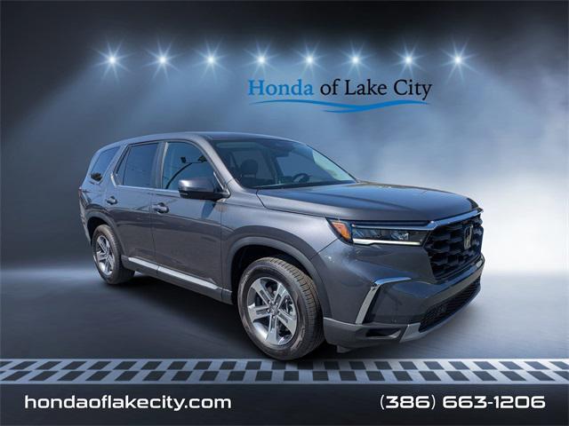 new 2025 Honda Pilot car, priced at $43,437