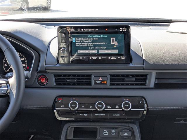 new 2025 Honda Pilot car, priced at $43,452