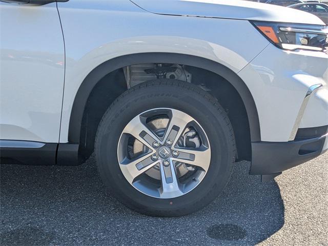 new 2025 Honda Pilot car, priced at $43,452