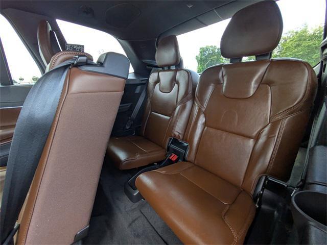 used 2022 Volvo XC90 car, priced at $33,625