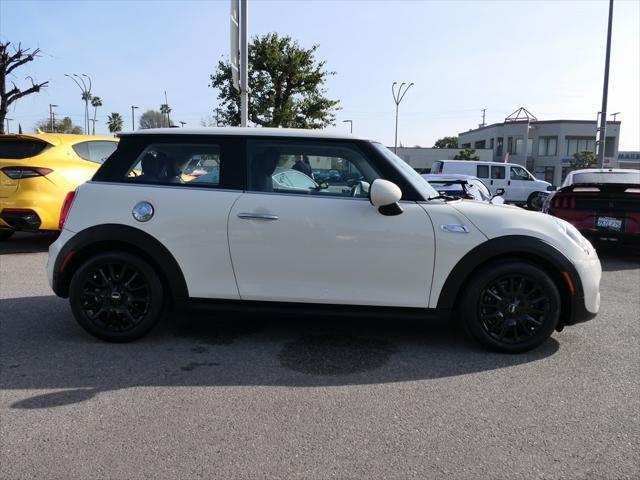 used 2019 MINI Hardtop car, priced at $18,000