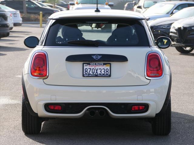 used 2019 MINI Hardtop car, priced at $18,000