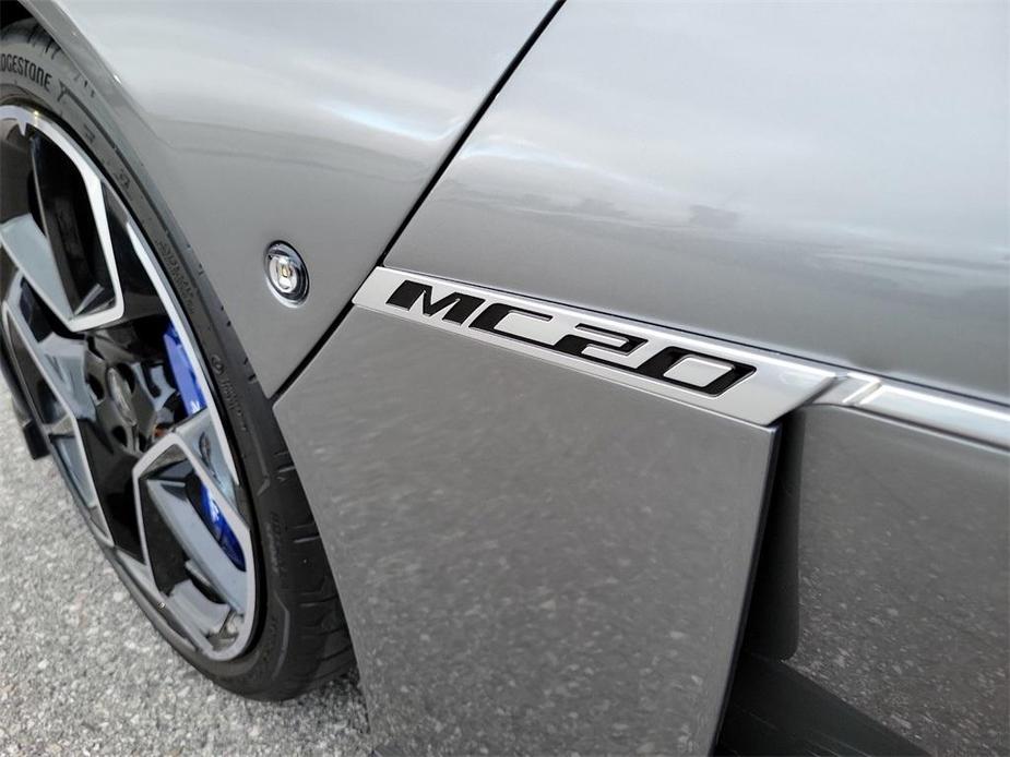 new 2023 Maserati MC20 car, priced at $275,695