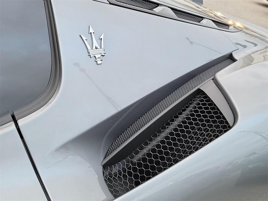 new 2023 Maserati MC20 car, priced at $275,695