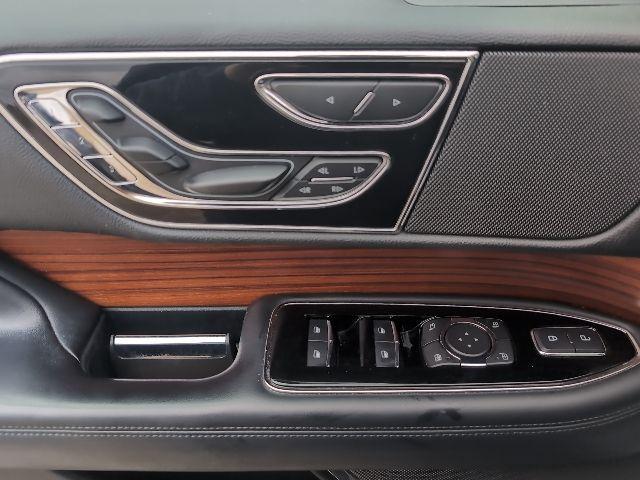 used 2019 Lincoln Navigator car, priced at $39,000