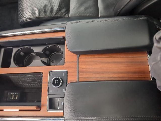 used 2019 Lincoln Navigator car, priced at $39,000