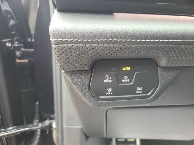 new 2026 Volkswagen Atlas Cross Sport car