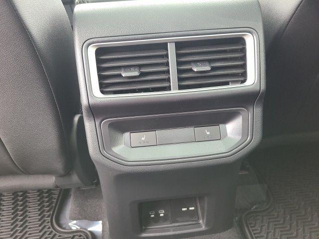 new 2026 Volkswagen Atlas Cross Sport car