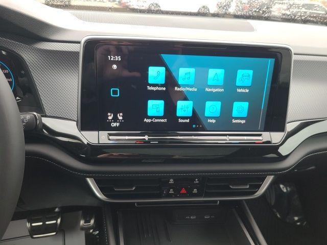 new 2026 Volkswagen Atlas Cross Sport car