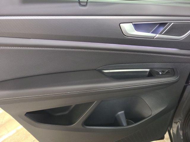 new 2026 Volkswagen Atlas Cross Sport car, priced at $51,000